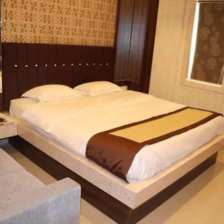 Hotel Angina Kalkuta Zewnętrze zdjęcie