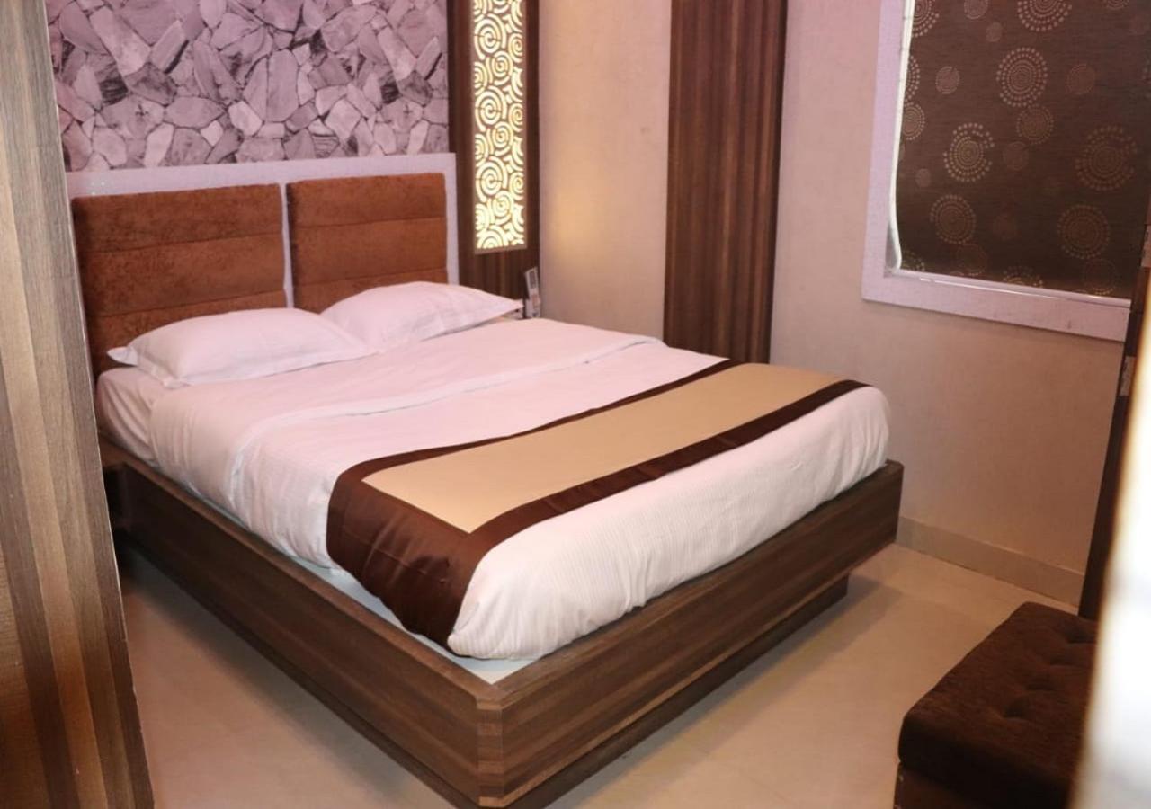 Hotel Angina Kalkuta Zewnętrze zdjęcie