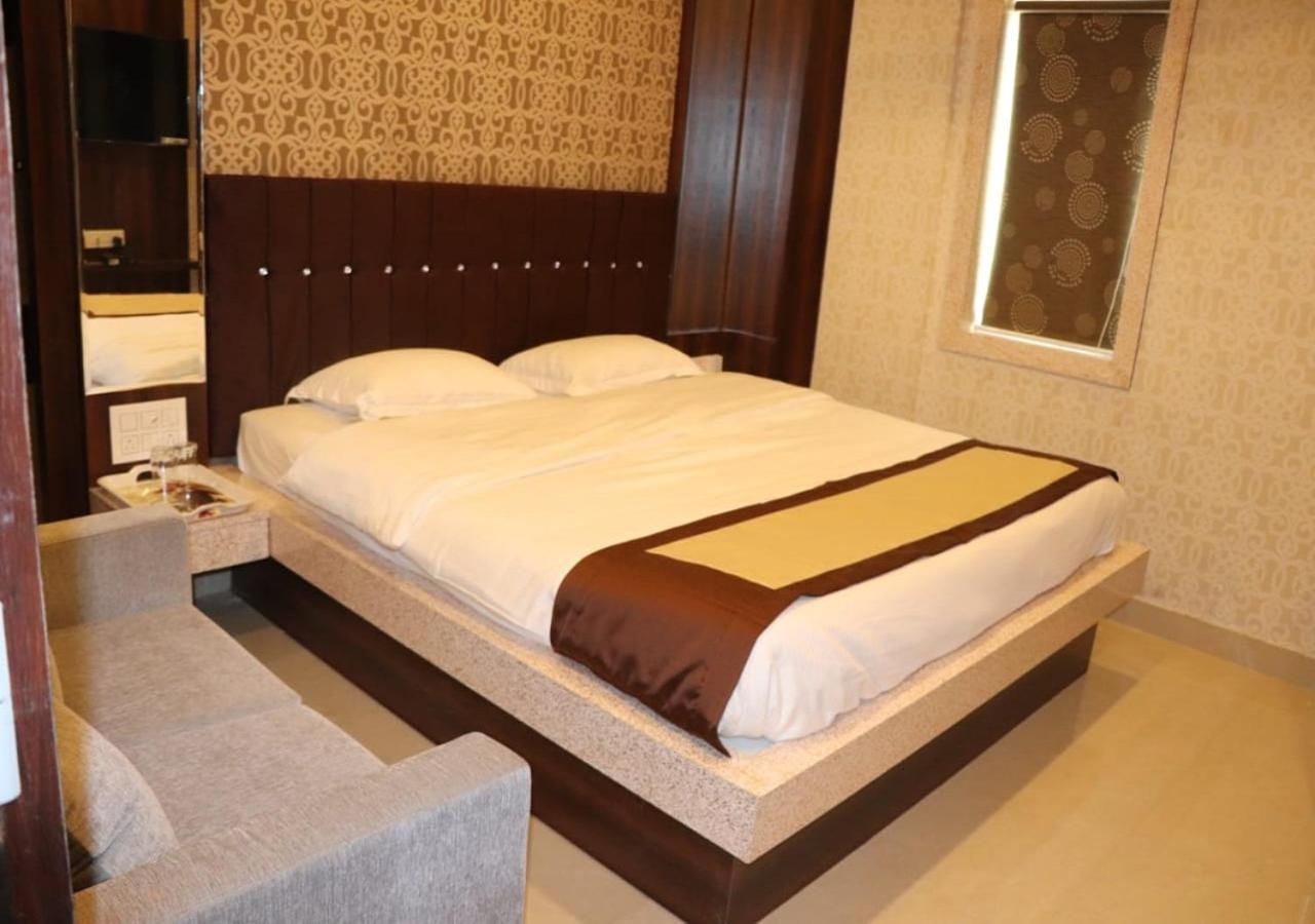 Hotel Angina Kalkuta Zewnętrze zdjęcie