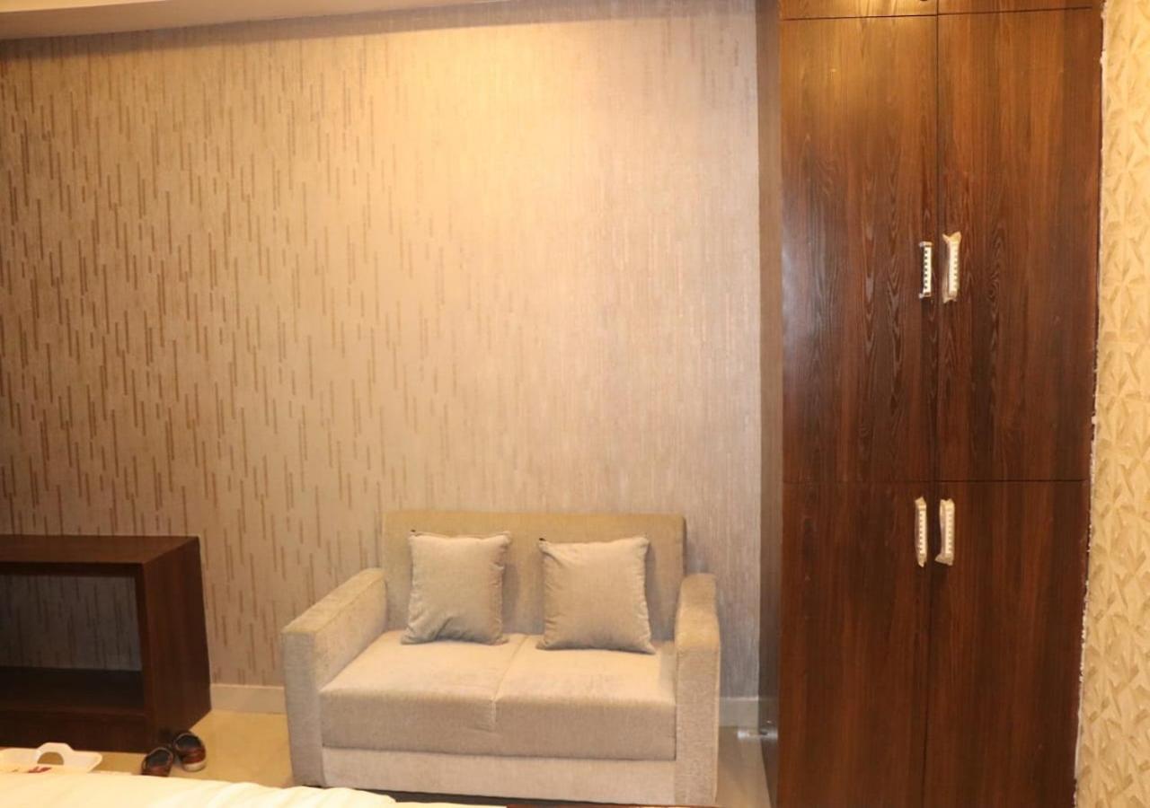 Hotel Angina Kalkuta Zewnętrze zdjęcie