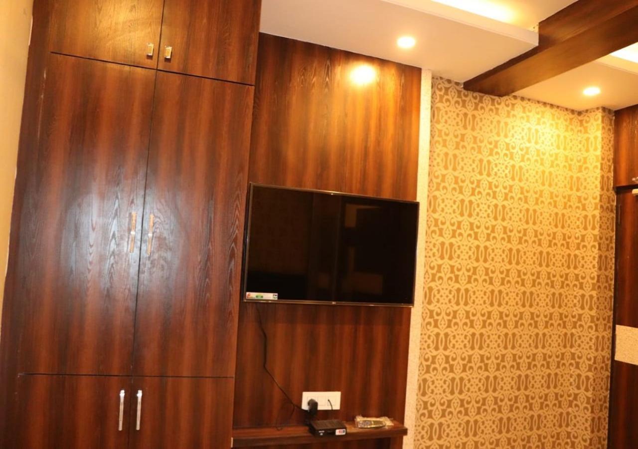 Hotel Angina Kalkuta Zewnętrze zdjęcie